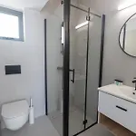 Villa Semeli 8 *
